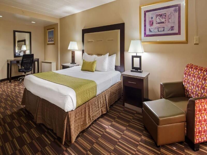 Best Western Louisville East Inn & Suites Kültér fotó