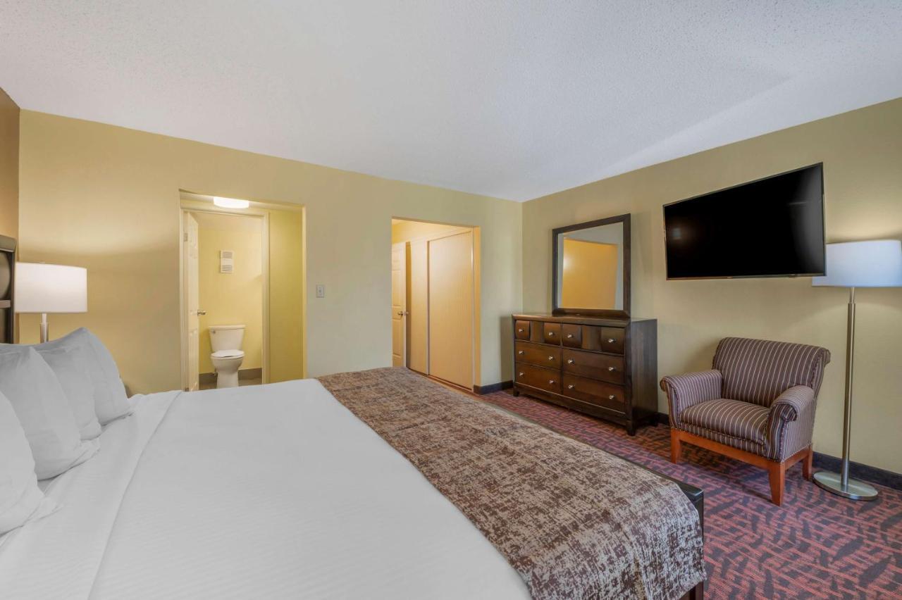 Best Western Louisville East Inn & Suites Kültér fotó
