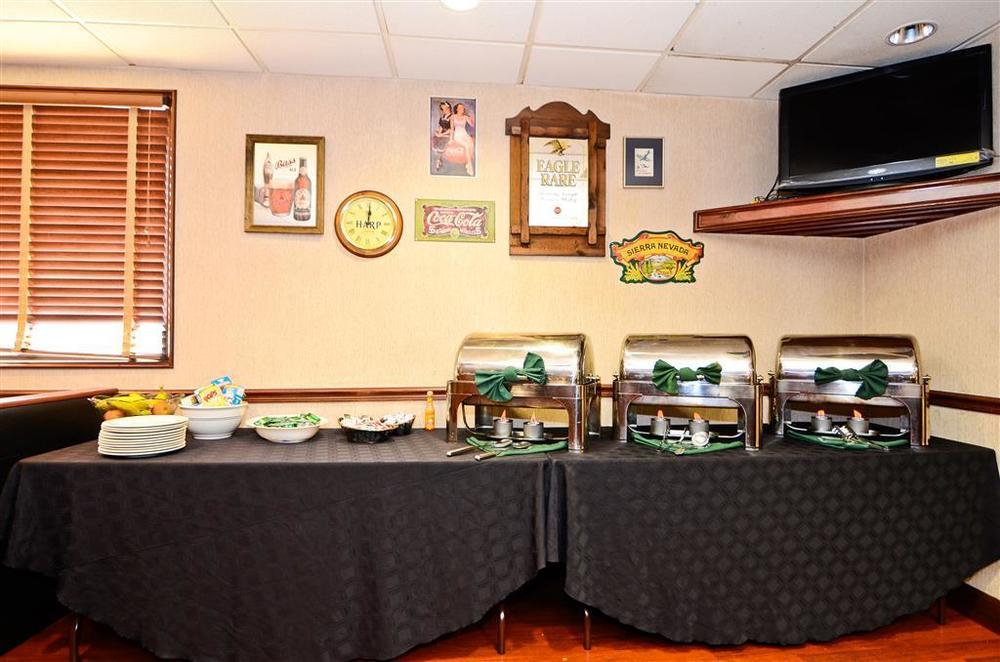 Best Western Louisville East Inn & Suites Étterem fotó