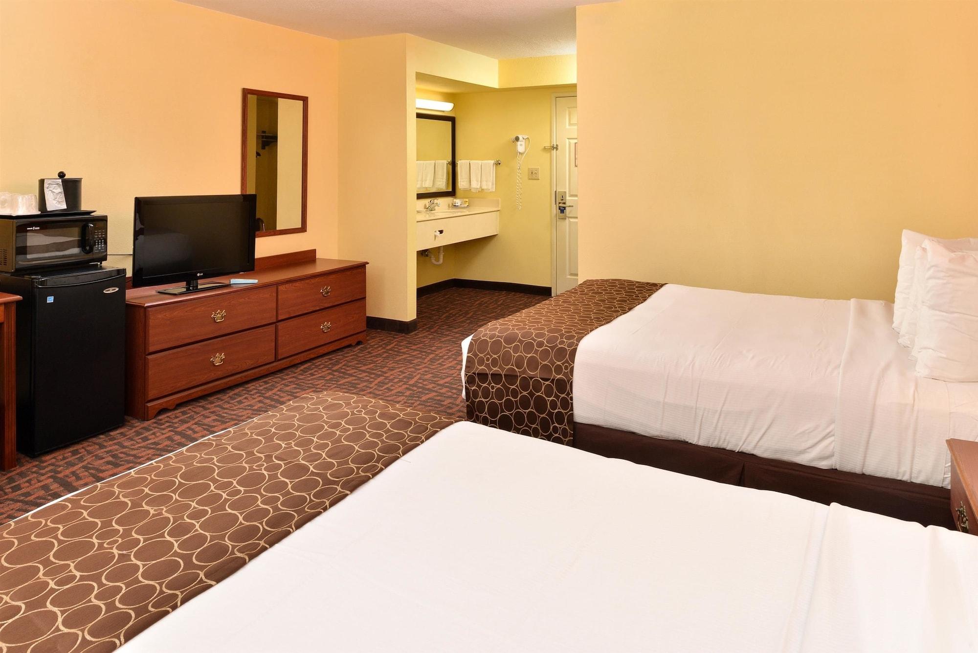 Best Western Louisville East Inn & Suites Kültér fotó