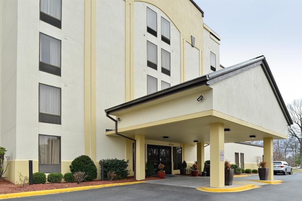 Best Western Louisville East Inn & Suites Kültér fotó
